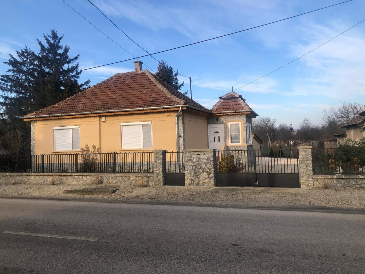 Toerpi Apartman Halmaj Buitenkant foto