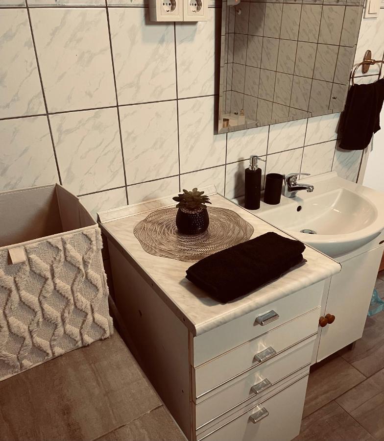 Toerpi Apartman Halmaj Buitenkant foto